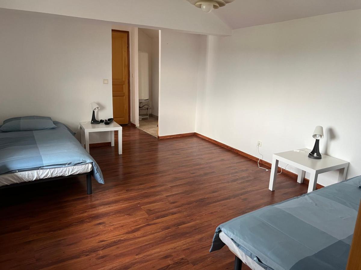 Ferienwohnung Le Relais De Saint Loup 1 A 66 Personnes Montereau-faut-Yonne Exterior foto